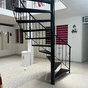 helena-hostel.cali-hotels.com/